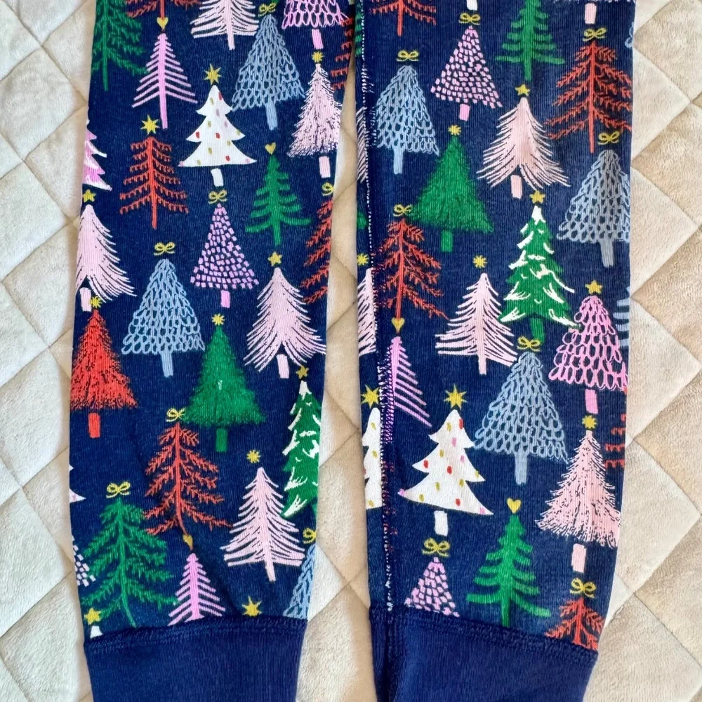 Hanna Andersson Christmas Pajamas - Picture 4 of 15